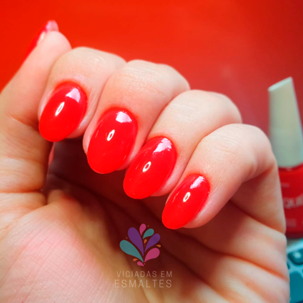 Resenha do esmalte vermelho felicidade risqué